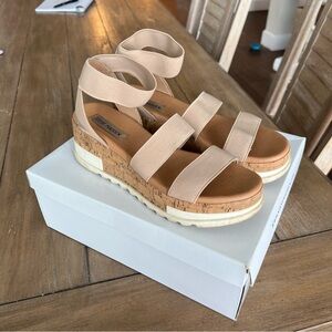 Steve Madden Bandi Platform Wedge Sandal